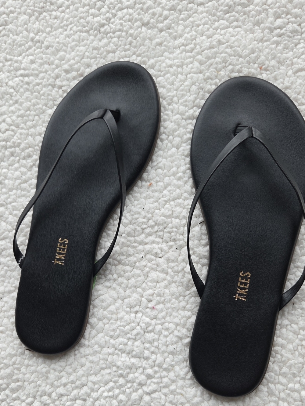 TKEES Lily Pigments Black Slim-Strap Thong Sandals